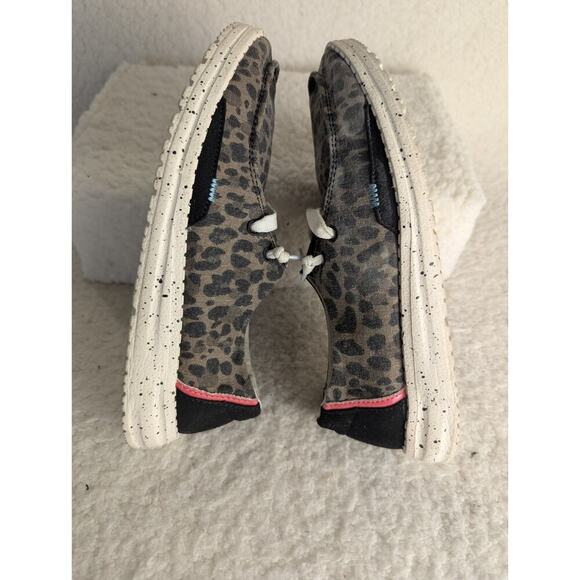 Hey Dude Womens Wendy Loafer Leopard Jungle Size‎ 5M - Picture 5 of 9